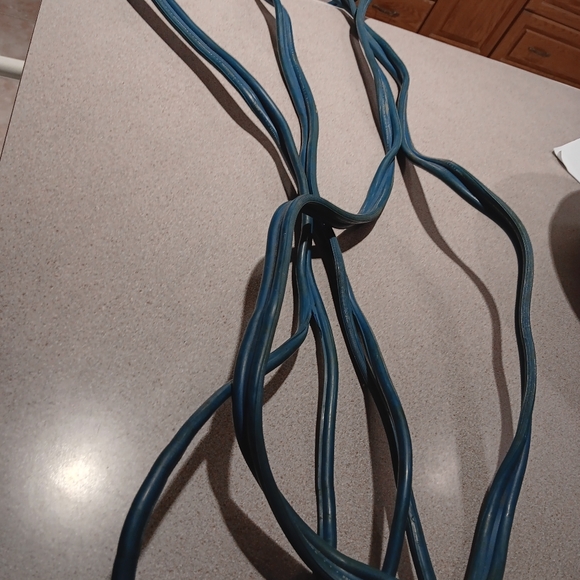 Xtra heavy duty booster cables   but some discoloration on tips - Picture 4 of 5